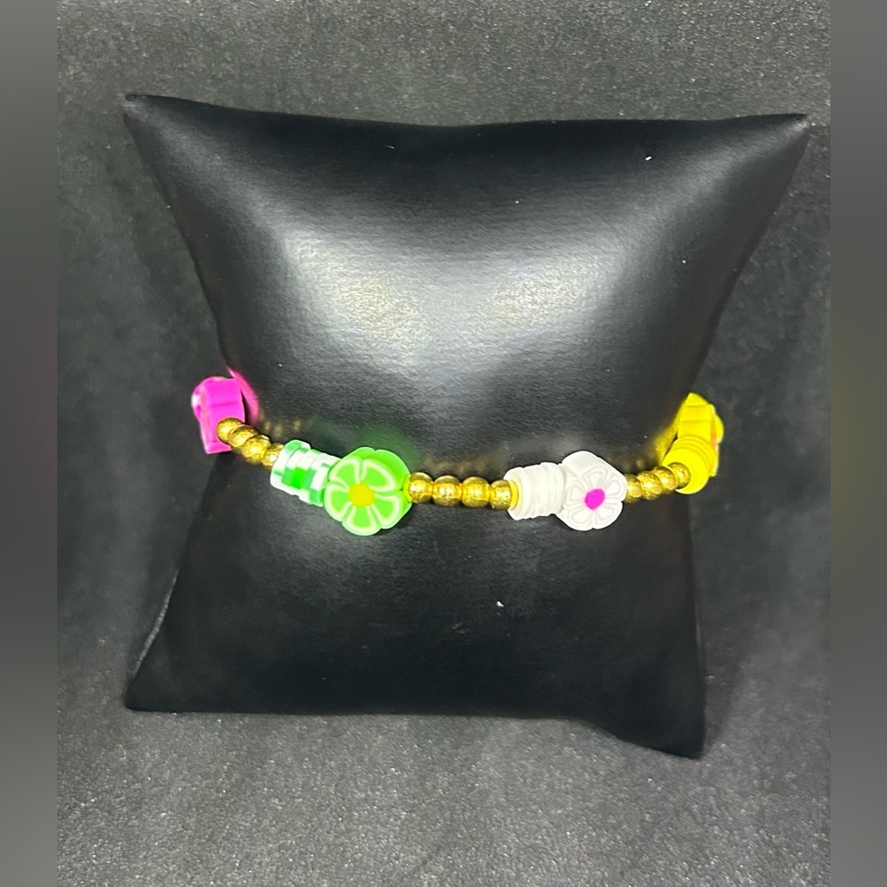 Flower Heishi Bracelet